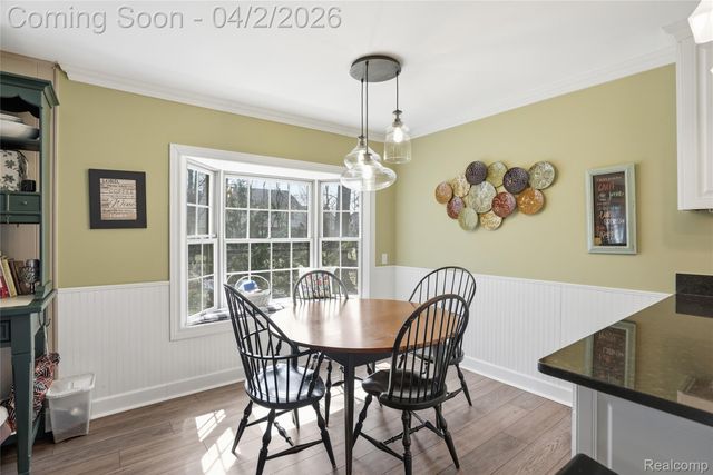 1433 Chestnut Lane, Rochester Hills, MI 48309