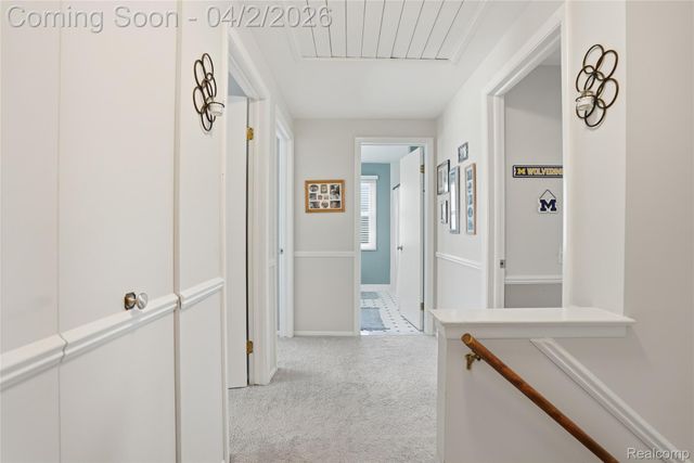 1433 Chestnut Lane, Rochester Hills, MI 48309