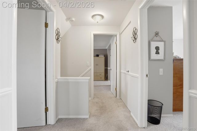 1433 Chestnut Lane, Rochester Hills, MI 48309