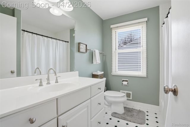 1433 Chestnut Lane, Rochester Hills, MI 48309