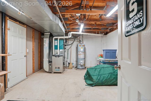 1433 Chestnut Lane, Rochester Hills, MI 48309