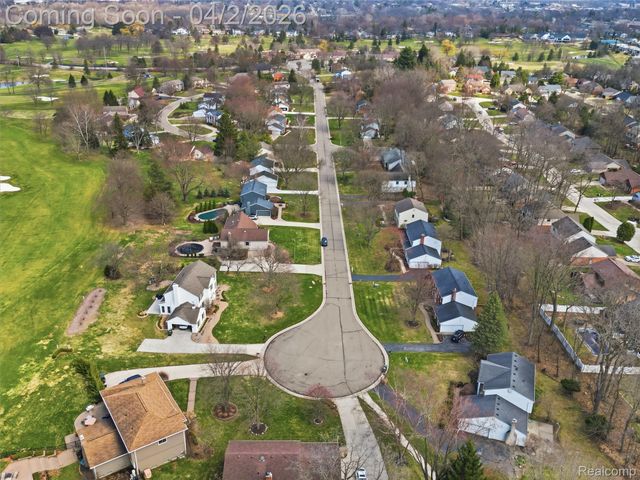 1433 Chestnut Lane, Rochester Hills, MI 48309