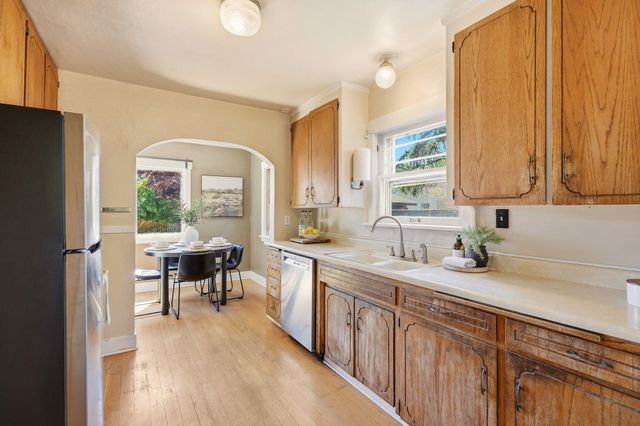 3818 N E St, Spokane, WA 99205