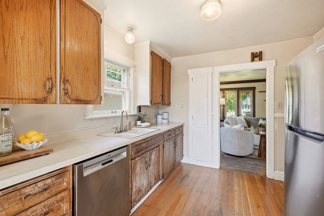 3818 N E St, Spokane, WA 99205