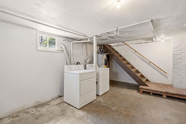 3818 N E St, Spokane, WA 99205