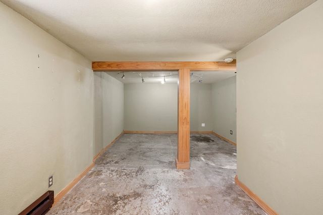 3818 N E St, Spokane, WA 99205