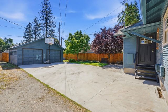 3818 N E St, Spokane, WA 99205