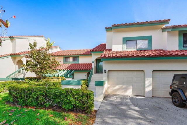 11 Lexington Lane E C, Palm Beach Gardens, FL 33418