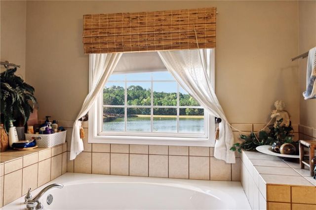 9 Westmoreland Lake Drive, Buchanan, GA 30113