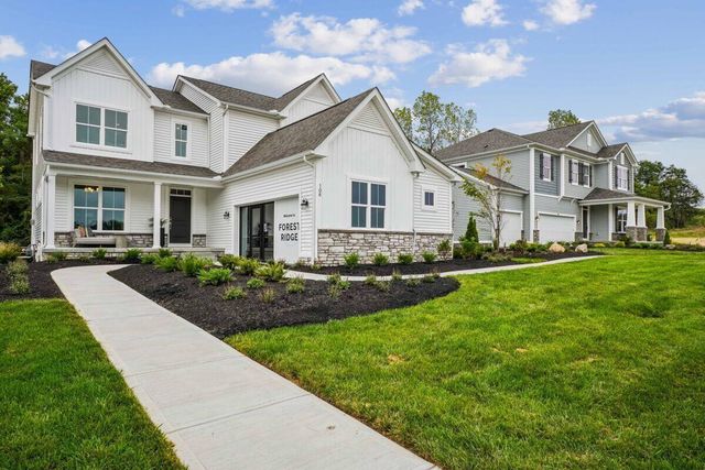 542 Creekside Loop S, Pataskala, OH 43062