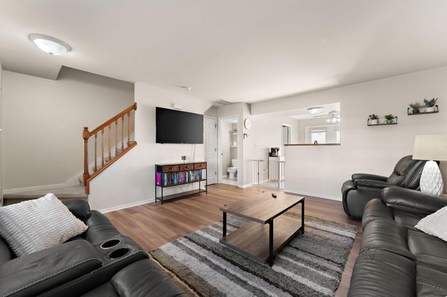 1823 Beech Court, Crown Point, IN 46307