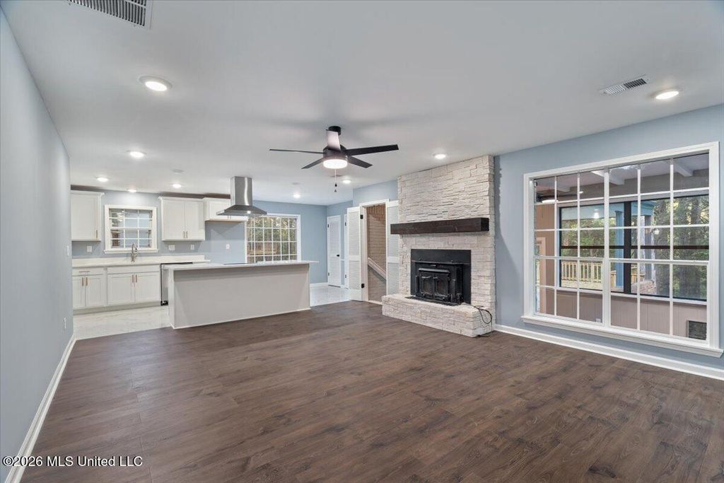 2398 Placid Cove, Nesbit, MS 38651 — photo 3