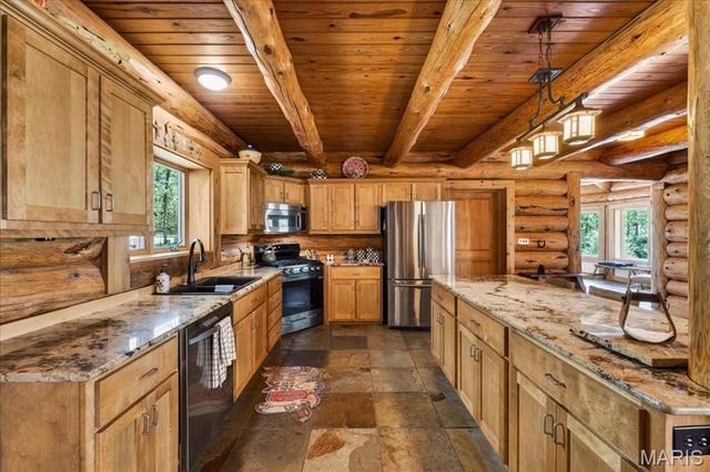 20610 Colony Church Road, Farmington, MO 63640