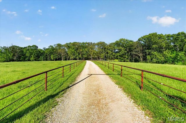 20610 Colony Church Road, Farmington, MO 63640