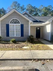 3821 Elizabeth Avenue, New Bern, NC 28562