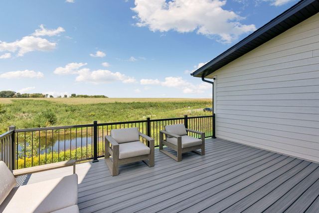 19503 Hammock Avenue, Lakeville, MN 55044