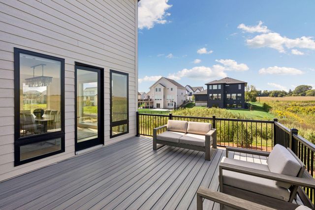 19503 Hammock Avenue, Lakeville, MN 55044