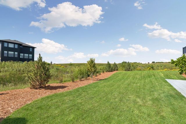 19503 Hammock Avenue, Lakeville, MN 55044