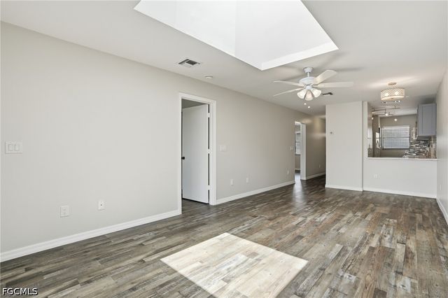 5323 Treetops DR T203, Naples, FL 34113