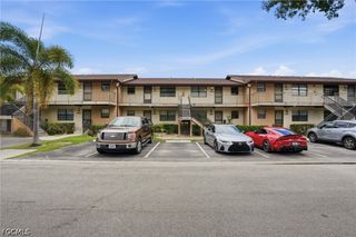 5323 Treetops DR T203, Naples, FL 34113