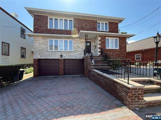 494 Catherine Street 2nd floor, Fort Lee, NJ 07024
