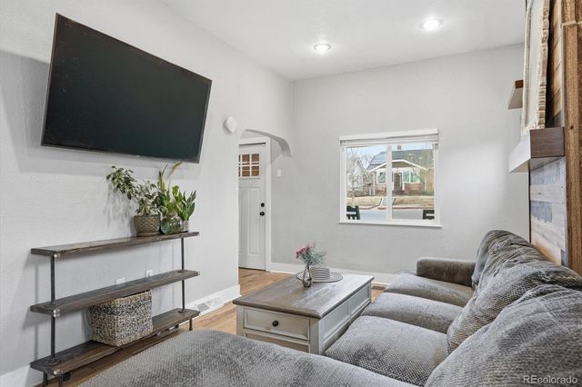 2073 S Logan Street, Denver, CO 80210