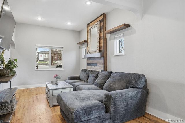 2073 S Logan Street, Denver, CO 80210