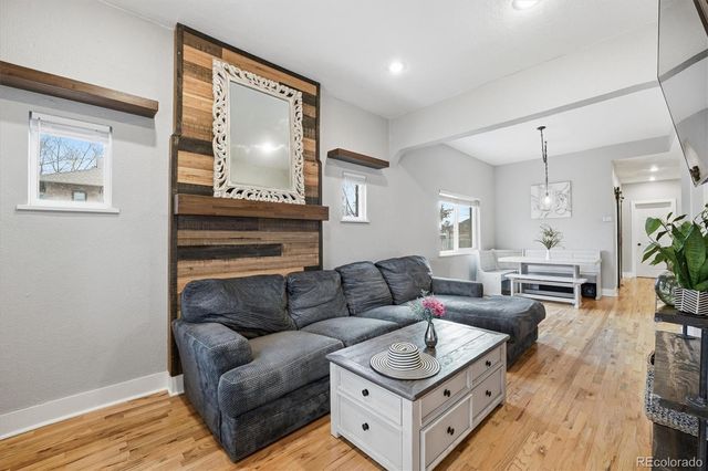 2073 S Logan Street, Denver, CO 80210