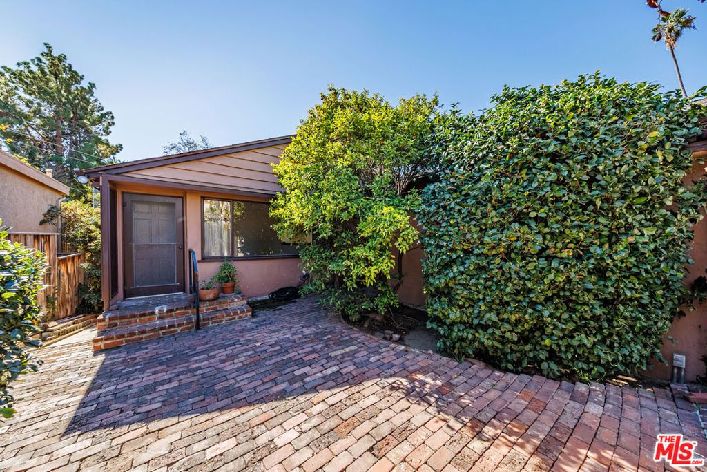 931 Wellesley Avenue, Los Angeles, CA 90049 — photo 4