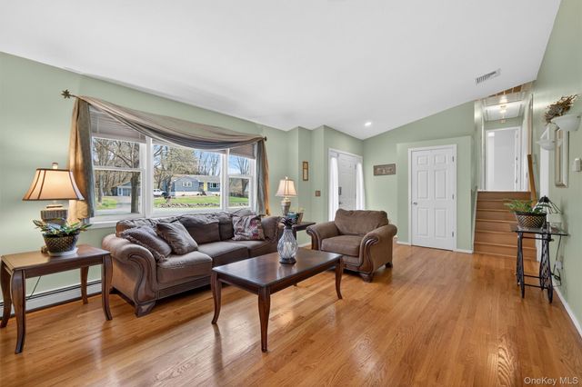 25 Bull Road, Washingtonville, NY 10992
