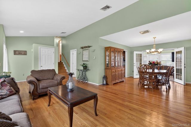 25 Bull Road, Washingtonville, NY 10992