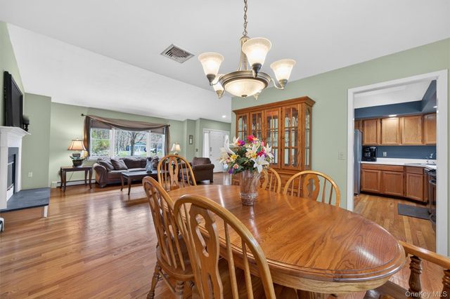 25 Bull Road, Washingtonville, NY 10992