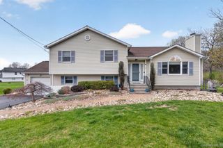 25 Bull Road, Washingtonville, NY 10992