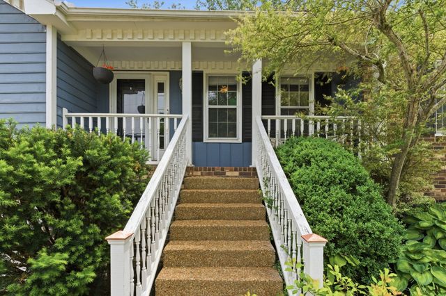 7504 Rolling River Pkwy, Nashville, TN 37221