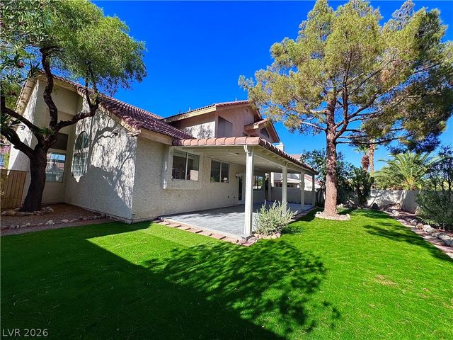 9721 Cascade Falls Avenue, Las Vegas, NV 89117