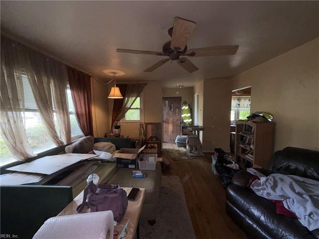 864 E Sparrow RD, Virginia Beach, VA 23464