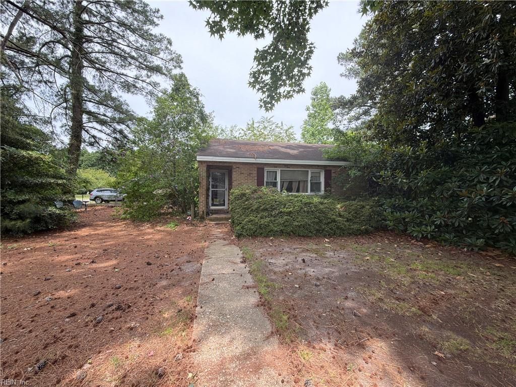 864 E Sparrow RD, Virginia Beach, VA 23464