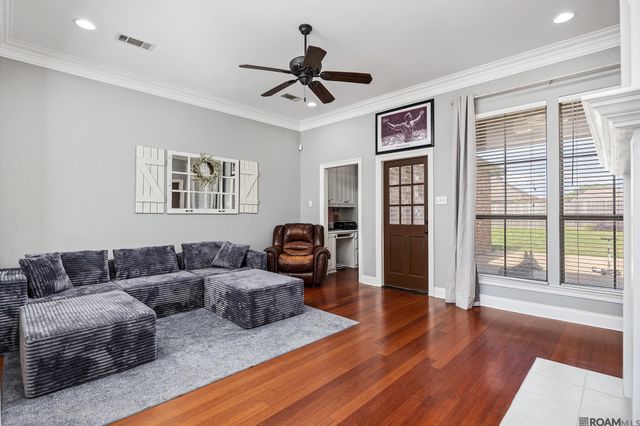 6177 Deanne Marie Dr, Zachary, LA 70791