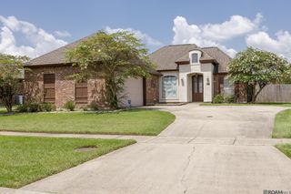 6177 Deanne Marie Dr, Zachary, LA 70791