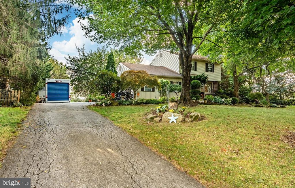 114 CLEARVIEW DR, Downingtown, PA 19335