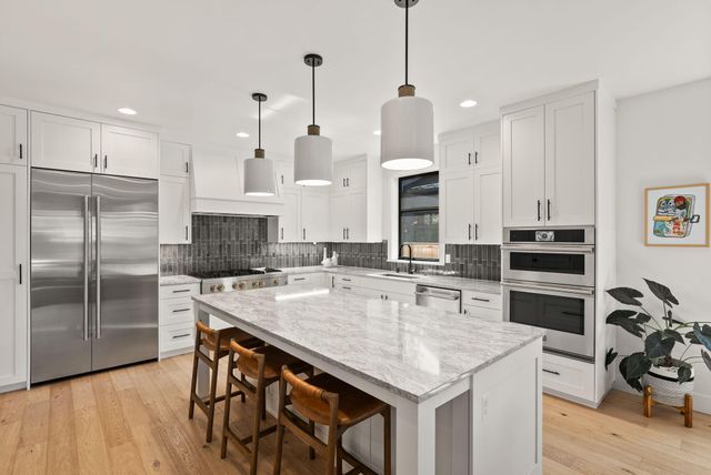 1185 NW Singleton Place, Bend, OR 97703