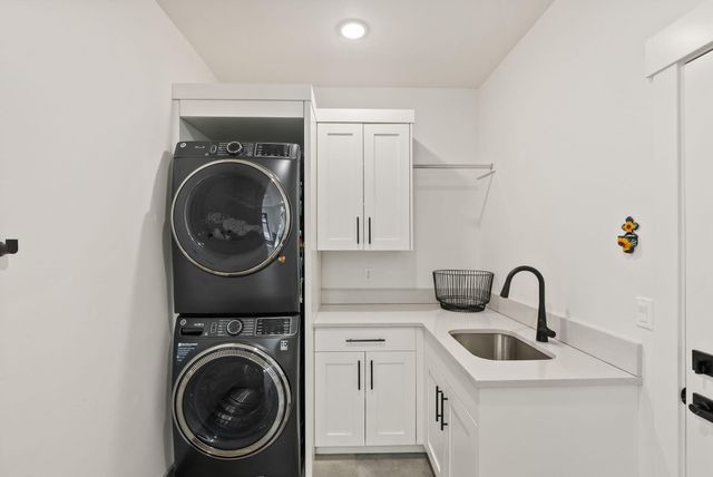 1185 NW Singleton Place, Bend, OR 97703