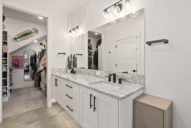 1185 NW Singleton Place, Bend, OR 97703