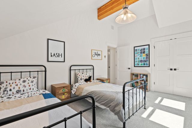 1185 NW Singleton Place, Bend, OR 97703