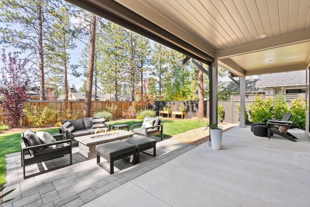 1185 NW Singleton Place, Bend, OR 97703