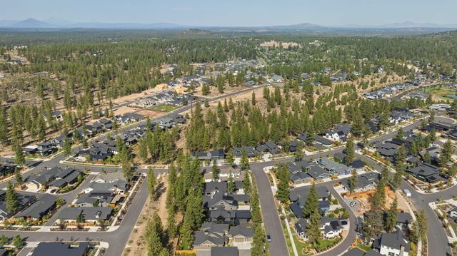 1185 NW Singleton Place, Bend, OR 97703