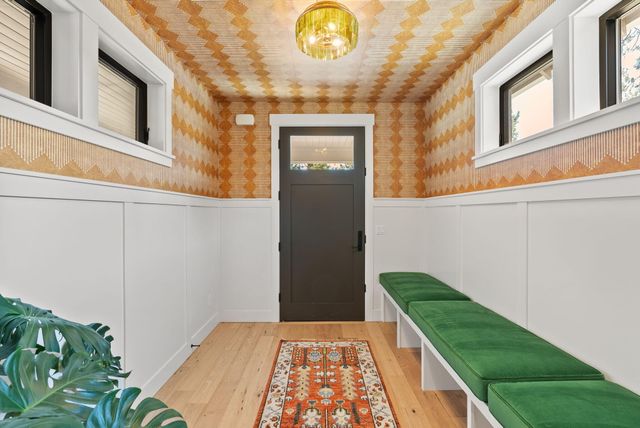 1185 NW Singleton Place, Bend, OR 97703