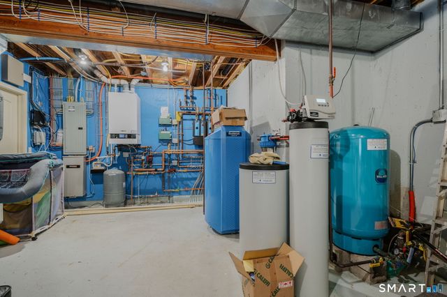 108 Westbrook Road, Essex, CT 06409