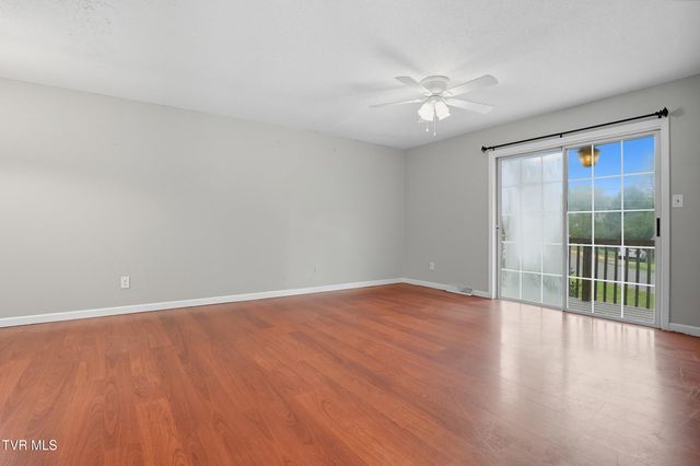 1312 Plantation Drive, Johnson City, TN 37604