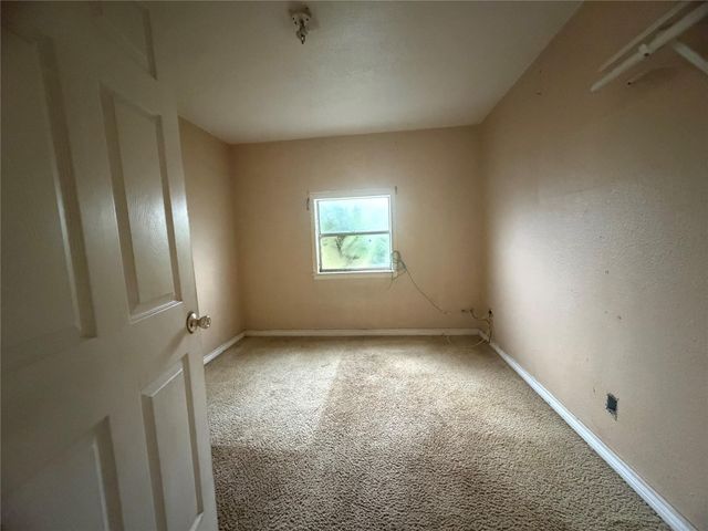 1414 S Broadway Street, Jewett, TX 75846